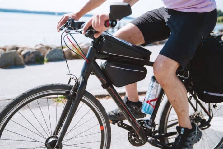 vélo avec rétroviseur